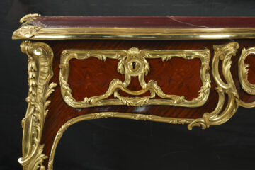 Bureau plat de style Louis XV – Tobogan Antiques – Antiquaire Paris 8ème-3