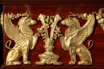 Console en acajou et bronze doré de style Empire – Attribuée à Krieger – Tobogan Antiques – Antiquaire Paris 8ème-4