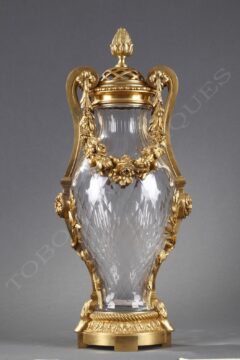 Paire de vases en cristal de Baccarat et bronze doré – signés H. Vian – Tobogan Antiques – Antiquaire Paris 8ème-6