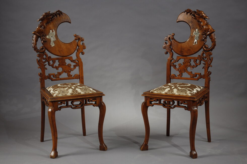G. Viardot <br/> Paire de chaises japonisantes