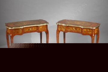 P. Sormani <br/> Paire de Coiffeuses