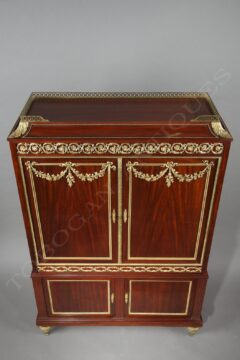 Cabinet de style Louis XVI – Attribué à P. Sormani – Tobogan Antiques – Antiquaire Paris 8ème_05