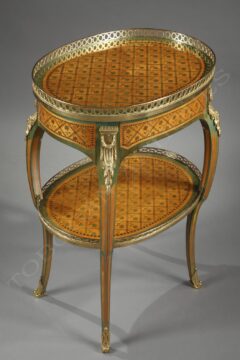 Table de salon style Louis XV d’après RVLC – signée G. Durand – Tobogan Antiques – Antiquaire Paris 8ème-7