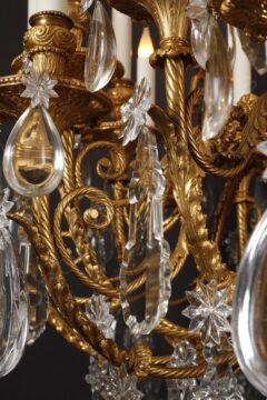 Lustre aux Griffons en bronze doré et cristal – Attribué à H. Vian et Baccarat – Tobogan Antiques – Antiquaire Paris 8ème-1