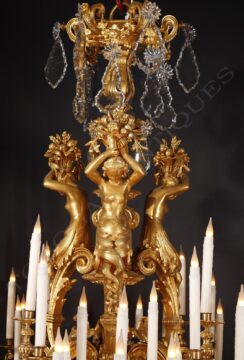 Exceptionnel lustre en bronze doré et cristal à 96 lumières – attribué à L.-A. Marquis – Tobogan Antiques – Antiquaire Paris 8ème-8
