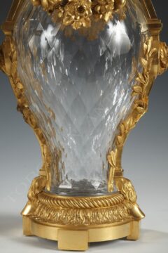 Paire de vases en cristal de Baccarat et bronze doré – attribué à H. Dasson – Tobogan Antiques – Antiquaire Paris 8ème-3