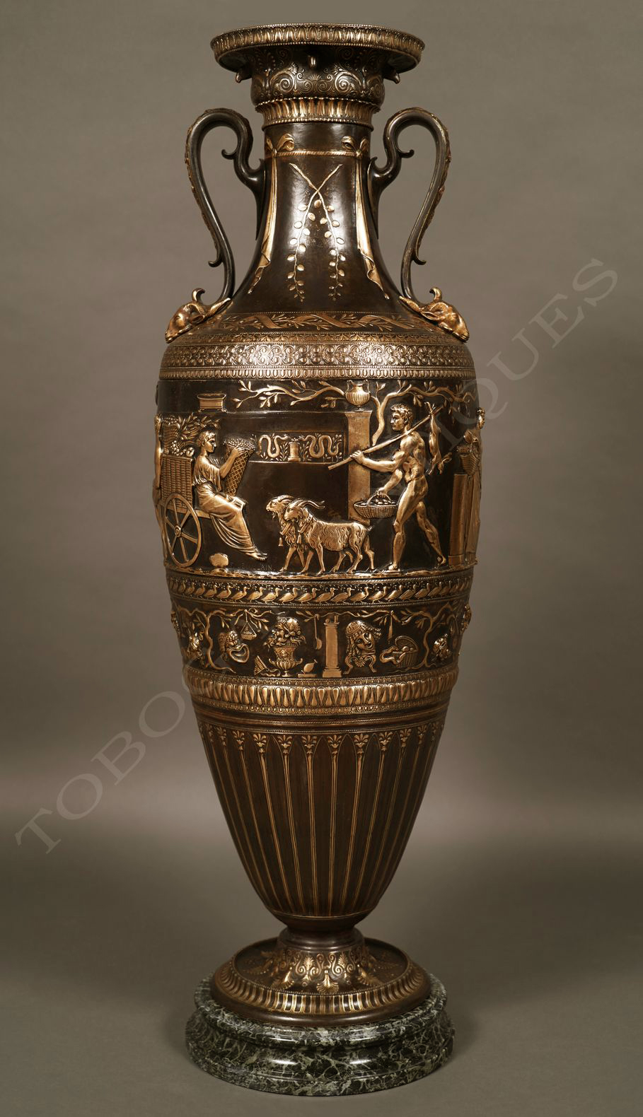 F. Levillain & F. Barbedienne <br/> Large neo-Greek Vase