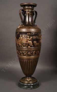 Vase néo-Grec par F. Levillain et F. Barbedienne – Tobogan Antiques – Antiquaire Paris 8ème-8