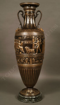 Vase néo-Grec par F. Levillain et F. Barbedienne – Tobogan Antiques – Antiquaire Paris 8ème-9