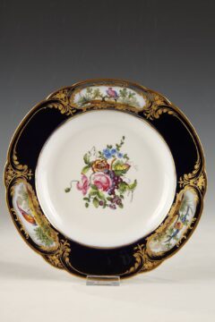 six assiettes de sèvres_5