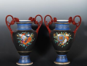 Paire de vases néo-Grecs – Porcelaine de Paris – Tobogan Antiques – Antiquaire Paris 8ème-3