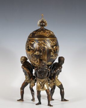 Pot couvert aux Atlantes – attribué à A. Giroux – Tobogan Antiques – Antiquaire Paris 8ème-12
