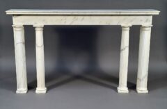 Console néo-classique en marbre de Carrare d’époque Louis XVI – Tobogan Antiques – Antiquaire Paris 8ème-5