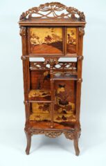 Etagère en noyer sculpté de style Art Nouveau d’après Emile Gallé – Tobogan Antiques – Antiquaire Paris 8ème-6