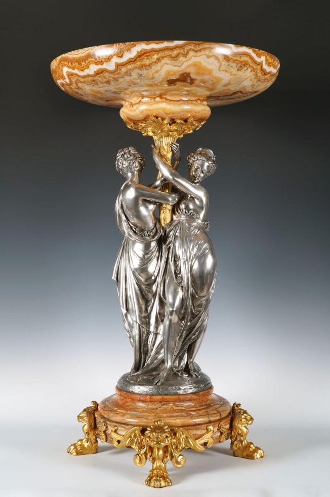 A-.E. Carrier-Belleuse et H. Journet & Cie <br/> Coupe aux Nymphes