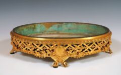 Jardinière Napoéon III en bronze doré par Masselotte – Tobogan Antiques – Antiquaire Paris 8ème-8