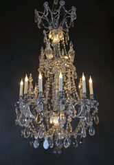 Lustre de style Louis XVI modèle Marie-Antoinette en cristal et bronze argenté – Tobogan Antiques – Antiquaire Paris 8ème-11
