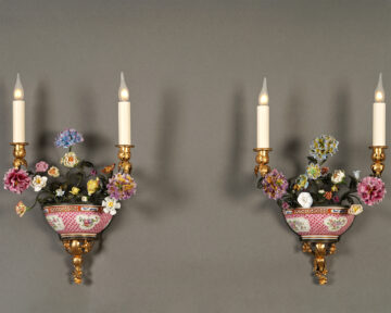 L&rsquo;Escalier de Cristal <br/> Paire d&rsquo;Appliques « aux Fleurs »
