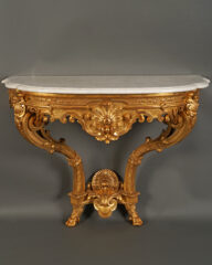 Console en bois doré de style Régence – Tobogan Antiques – Antiquaire Paris 8eme-9