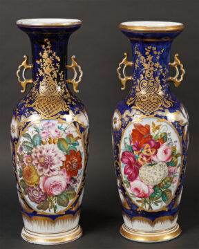 Valentine Manufacture <br/> Elegant pair of Vases