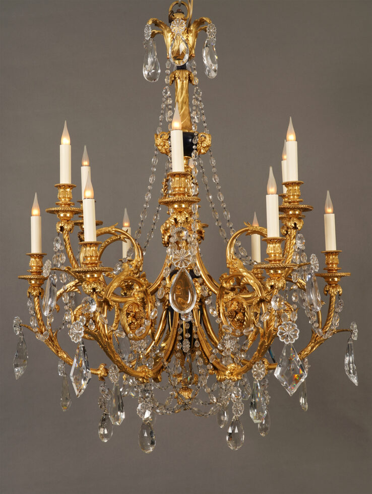 H. Vian <br/> Lustre à décor Bacchique