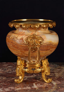 Coupe japonisante en onyx et bronze doré par H. Journet – Tobogan Antiques – Antiquaire Paris 8eme-5