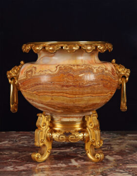 Coupe japonisante en onyx et bronze doré par H. Journet – Tobogan Antiques – Antiquaire Paris 8eme-9