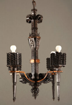 Paul Kiss <br/> Lustre Néo-Gothique aux Salamandres