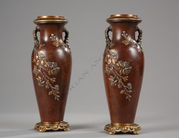 Paire de vases Japonisants Susse Frères bronze objets Tobogan Antiques Paris antiquités XIXe siècle