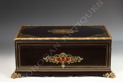 Coffret de voyage - Signé Tahan, Fr du Roi, à Paris - Tobogan Antiques - Antiquaire Paris