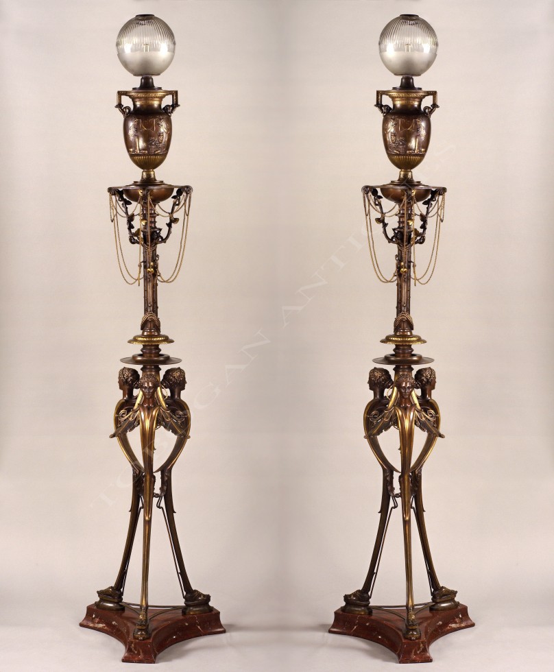 H. Cahieux & F. Barbedienne<br />Paire de lampes néo-Grecques
